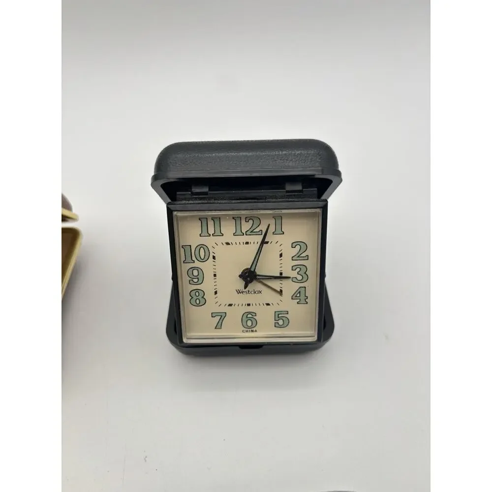 Lot Of 6 Vintage Travelers Alarm Clocks And Other Clocks For Parts And Repair
